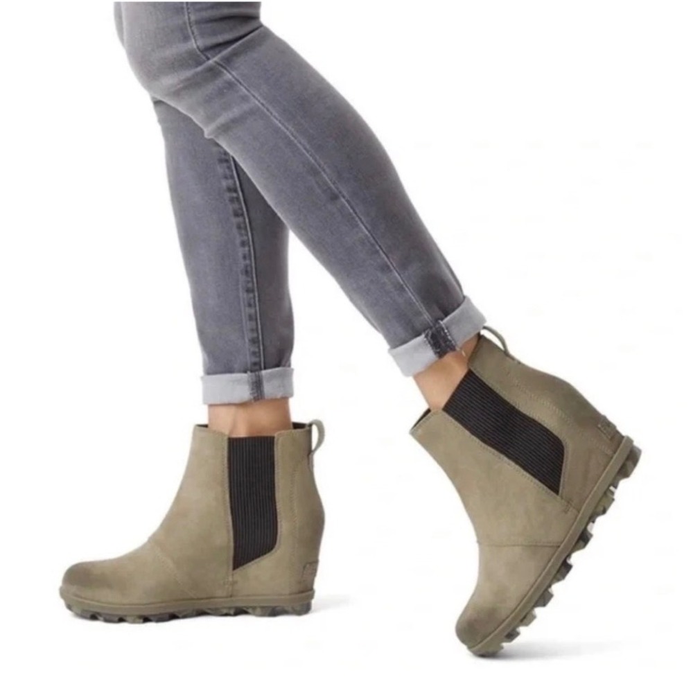 SOREL JOAN OF ARTIC II WEDGE BOOTS PLATFORM Chelsea Booties